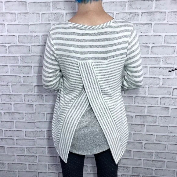 NWOT |•PEYTON PRIMROSE•| Super SOFT Oversize Split Back Striped Long Sleeve - Picture 4 of 14